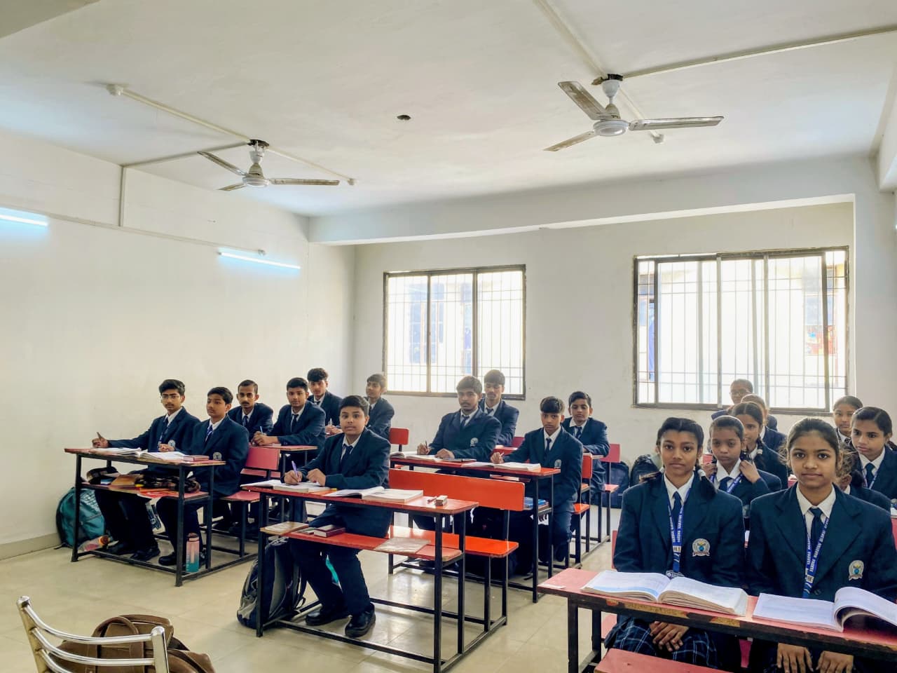 VARDHA NARAYAN GLOBAL ACADEMY